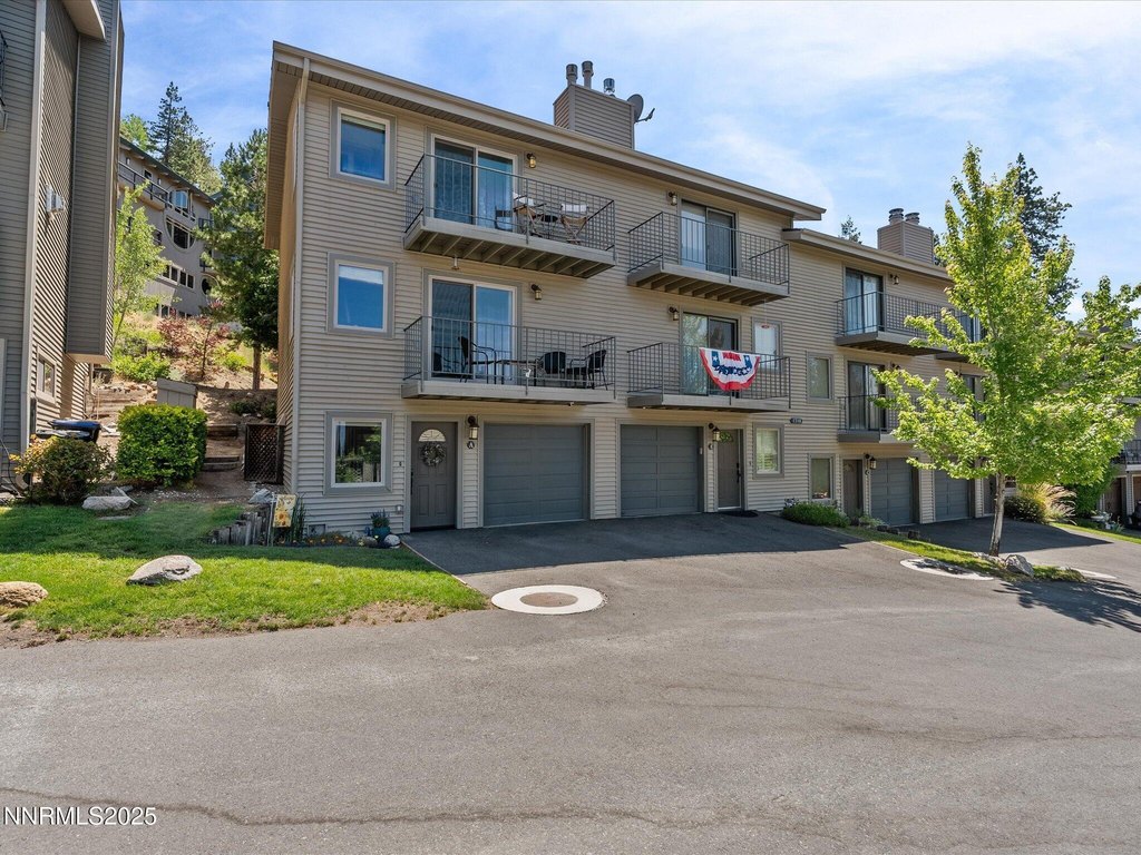 Glenbrook, Nevada, 89413, United States, 2 Bedrooms Bedrooms, ,2 BathroomsBathrooms,Residential,Forsale,1960017