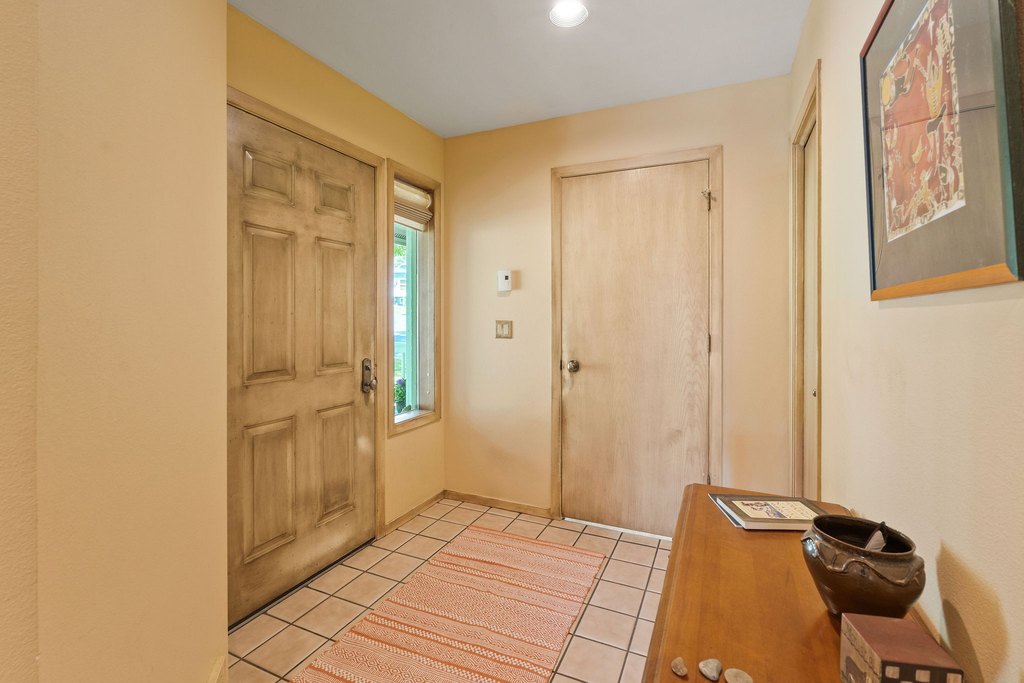 Bigfork, Montana, 59911, United States, 2 Bedrooms Bedrooms, ,2 BathroomsBathrooms,Residential,Forsale,1944322