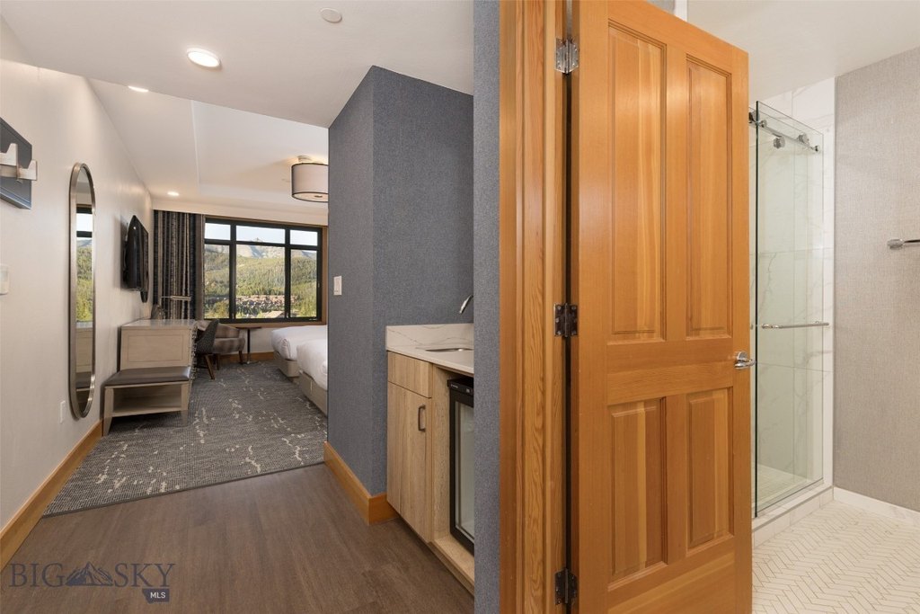 Big Sky, Montana, 59716, United States, 2 Bedrooms Bedrooms, ,3 BathroomsBathrooms,Residential,Forsale,1986990