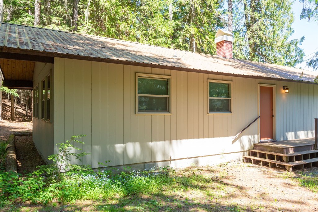 West Glacier, Montana, 59936, United States, 2 Bedrooms Bedrooms, ,1 BathroomBathrooms,Residential,Forsale,1941211