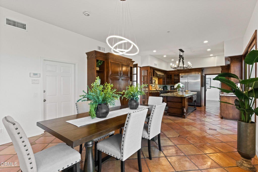 Camarillo, California, 93012, United States, 5 Bedrooms Bedrooms, ,3.5 BathroomsBathrooms,Residential,Forsale,1941422