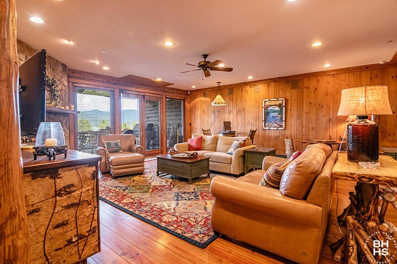 Lake Placid, New York, 12946, United States, 5 Bedrooms Bedrooms, ,5 BathroomsBathrooms,Residential,Forsale,1953157