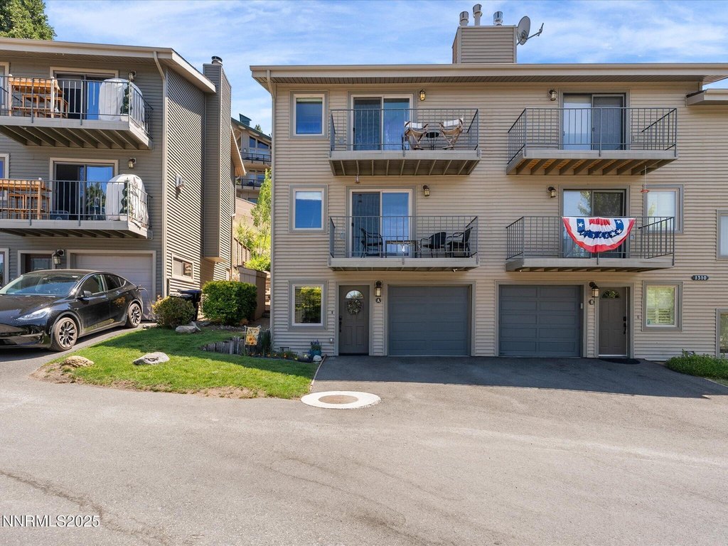 Glenbrook, Nevada, 89413, United States, 2 Bedrooms Bedrooms, ,2 BathroomsBathrooms,Residential,Forsale,1960017