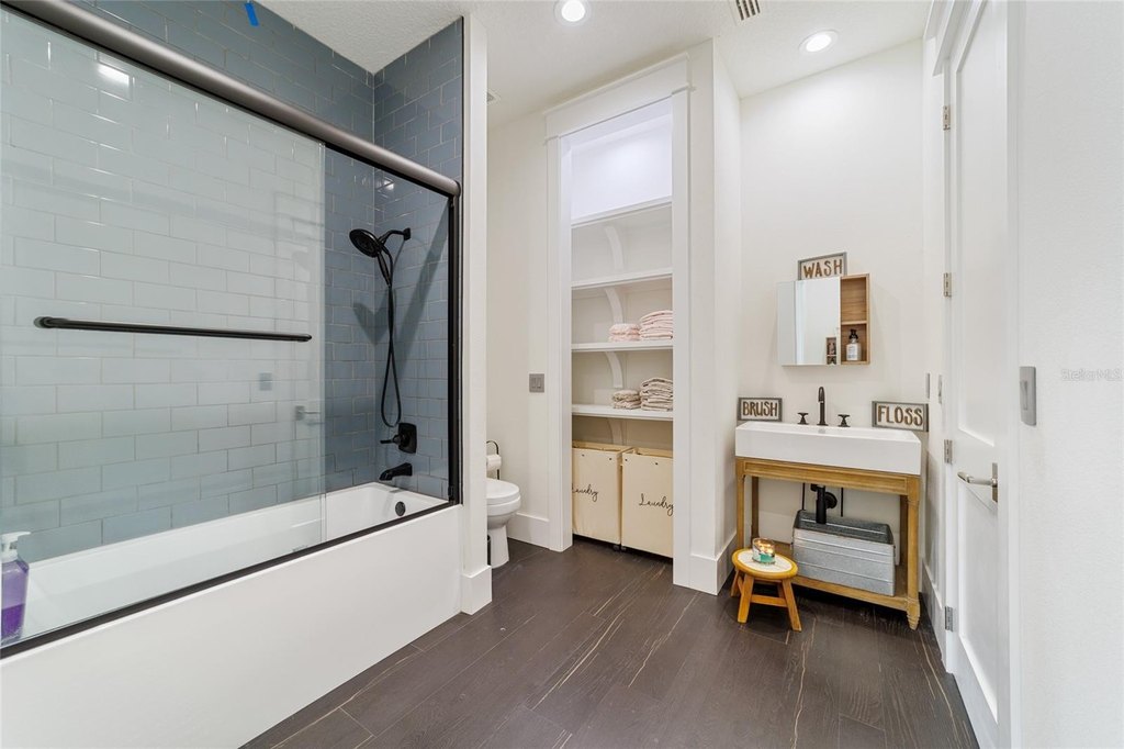 OCALA, Florida, 34480, United States, 5 Bedrooms Bedrooms, ,5.5 BathroomsBathrooms,Residential,Forsale,1959762