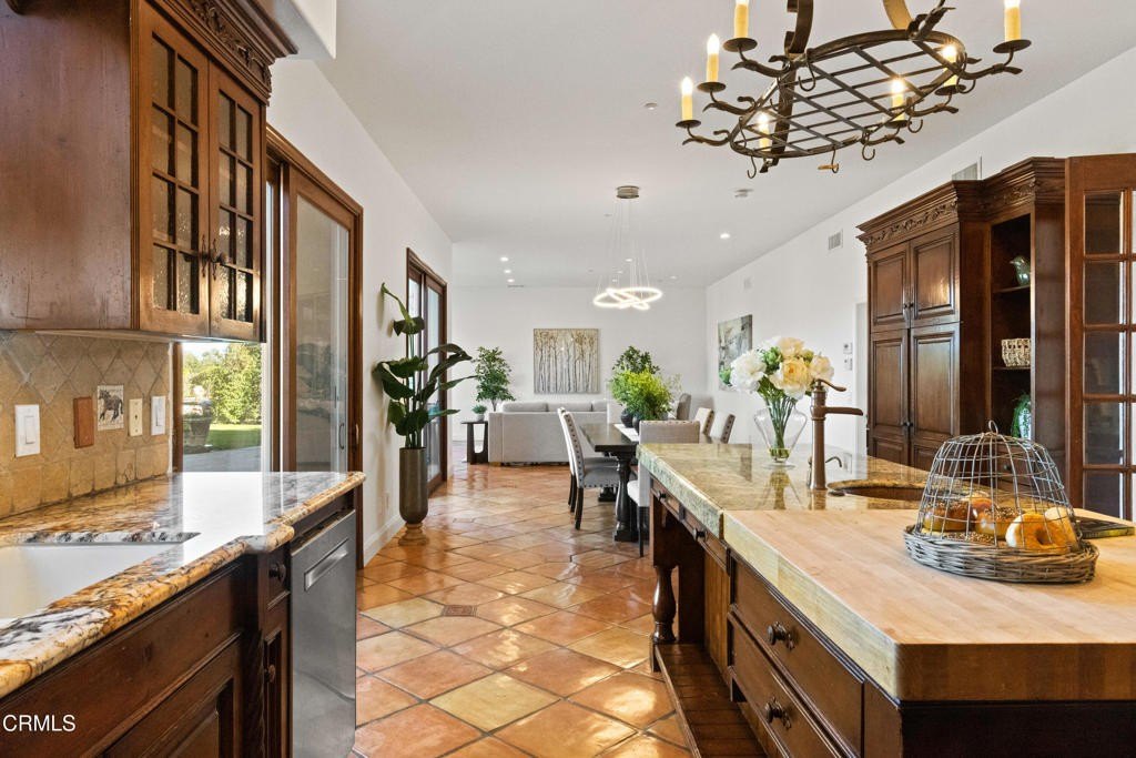 Camarillo, California, 93012, United States, 5 Bedrooms Bedrooms, ,3.5 BathroomsBathrooms,Residential,Forsale,1941422