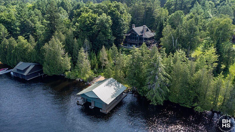 Saranac Lake, New York, 12983, United States, 7 Bedrooms Bedrooms, ,5 BathroomsBathrooms,Residential,Forsale,1953158