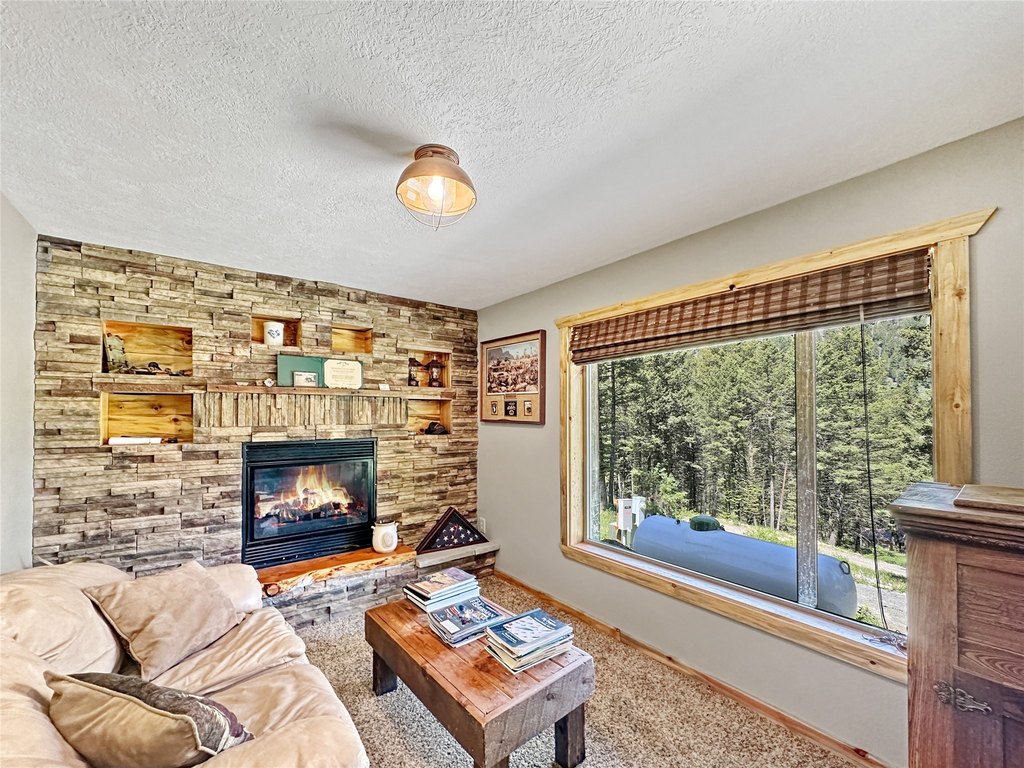 Cardwell, Montana, 59721, United States, 4 Bedrooms Bedrooms, ,2 BathroomsBathrooms,Residential,Forsale,1941158