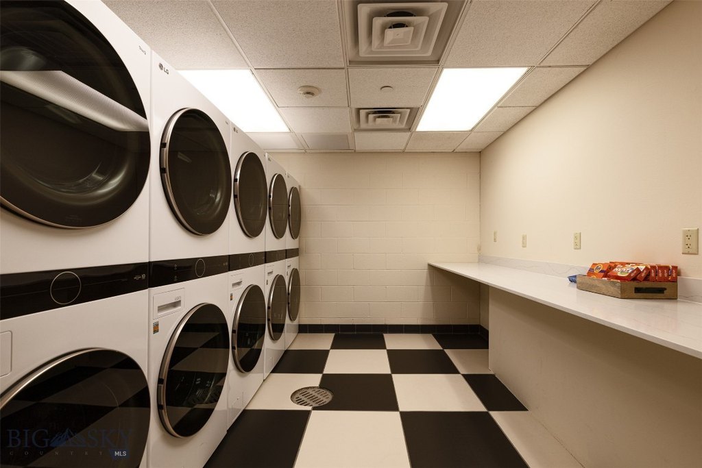 Big Sky, Montana, 59716, United States, 2 Bedrooms Bedrooms, ,3 BathroomsBathrooms,Residential,Forsale,1986990