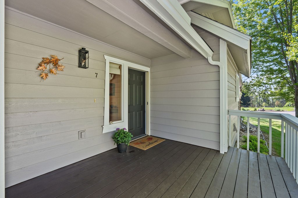 Bigfork, Montana, 59911, United States, 2 Bedrooms Bedrooms, ,2 BathroomsBathrooms,Residential,Forsale,1944322