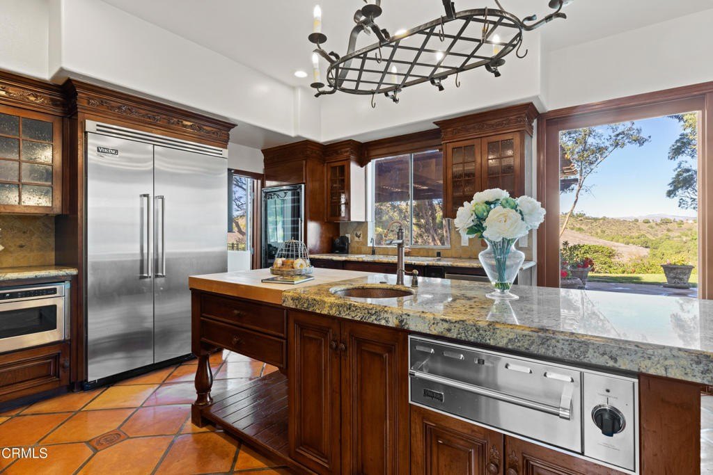 Camarillo, California, 93012, United States, 5 Bedrooms Bedrooms, ,3.5 BathroomsBathrooms,Residential,Forsale,1941422