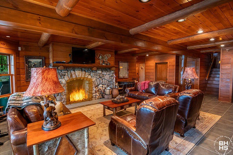 Saranac Lake, New York, 12983, United States, 7 Bedrooms Bedrooms, ,5 BathroomsBathrooms,Residential,Forsale,1953158