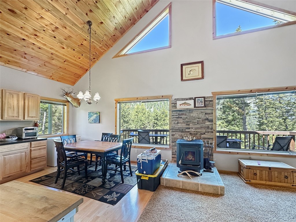 Cardwell, Montana, 59721, United States, 4 Bedrooms Bedrooms, ,2 BathroomsBathrooms,Residential,Forsale,1941158