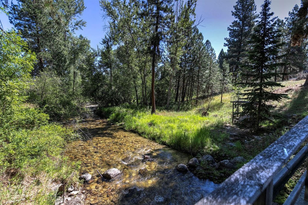 Victor, Montana, 59875, United States, 3 Bedrooms Bedrooms, ,2.5 BathroomsBathrooms,Residential,Forsale,1941160
