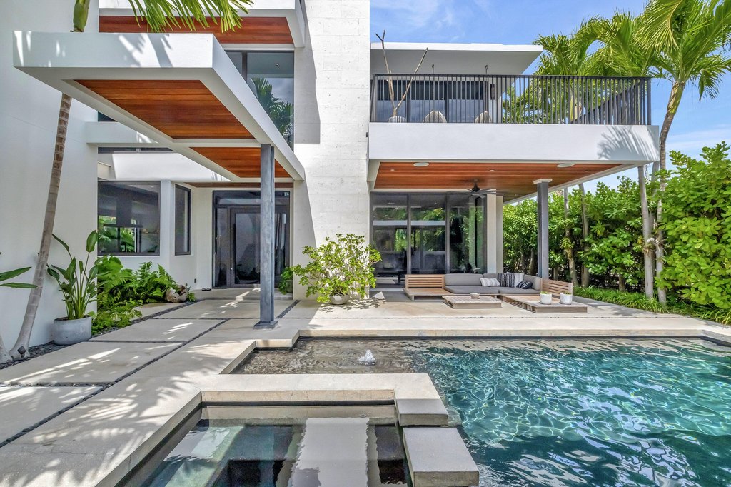 Pompano Beach, Florida, 33062, United States, 5 Bedrooms Bedrooms, ,3.5 BathroomsBathrooms,Residential,Forsale,1886537