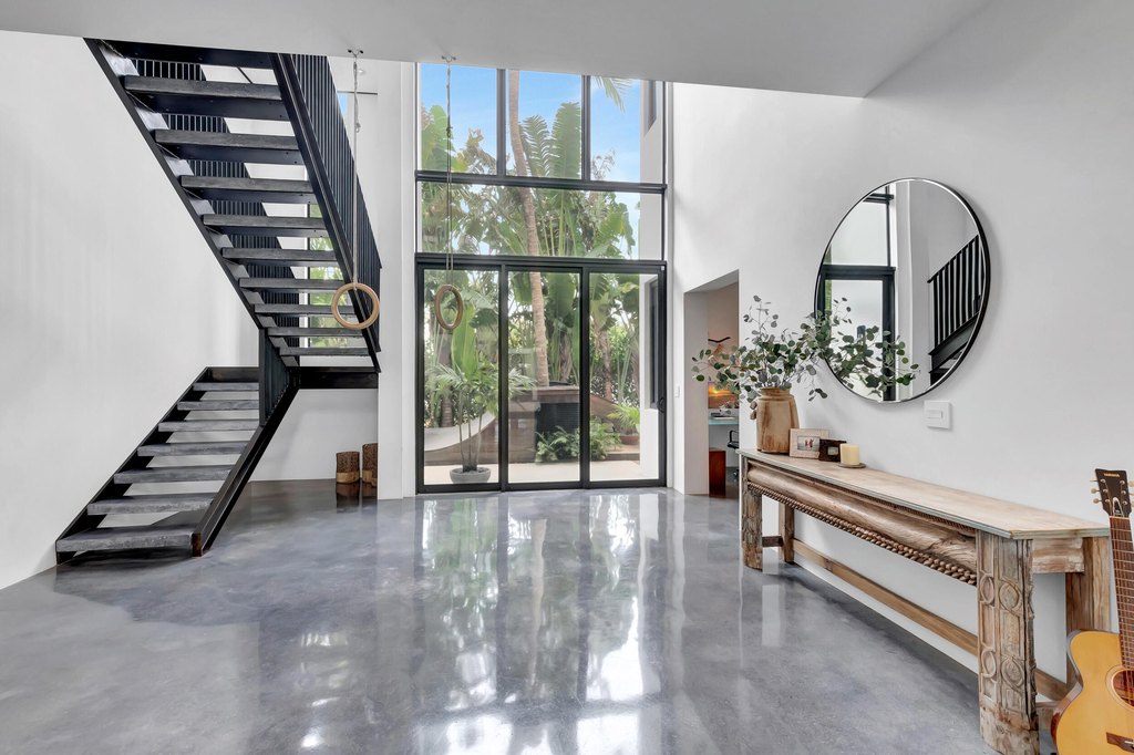 Pompano Beach, Florida, 33062, United States, 5 Bedrooms Bedrooms, ,3.5 BathroomsBathrooms,Residential,Forsale,1886537