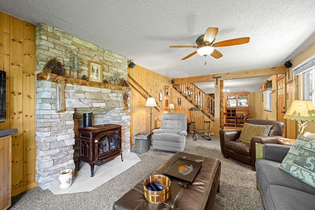 McCall, Idaho, 83638, United States, 4 Bedrooms Bedrooms, ,3 BathroomsBathrooms,Residential,Forsale,1889418