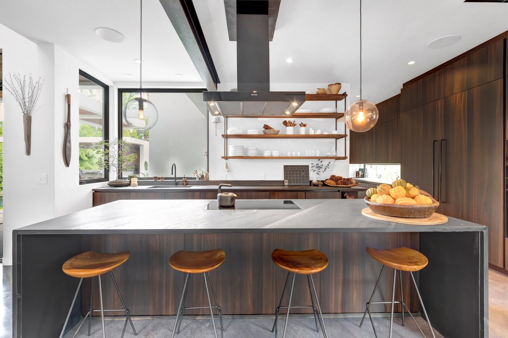 Pompano Beach, Florida, 33062, United States, 5 Bedrooms Bedrooms, ,3.5 BathroomsBathrooms,Residential,Forsale,1886537