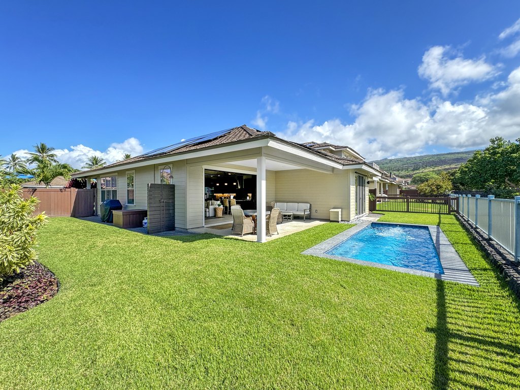 Kailua-Kona, Hawaii, 96740, United States, 3 Bedrooms Bedrooms, ,2.5 BathroomsBathrooms,Residential,Forsale,1929295
