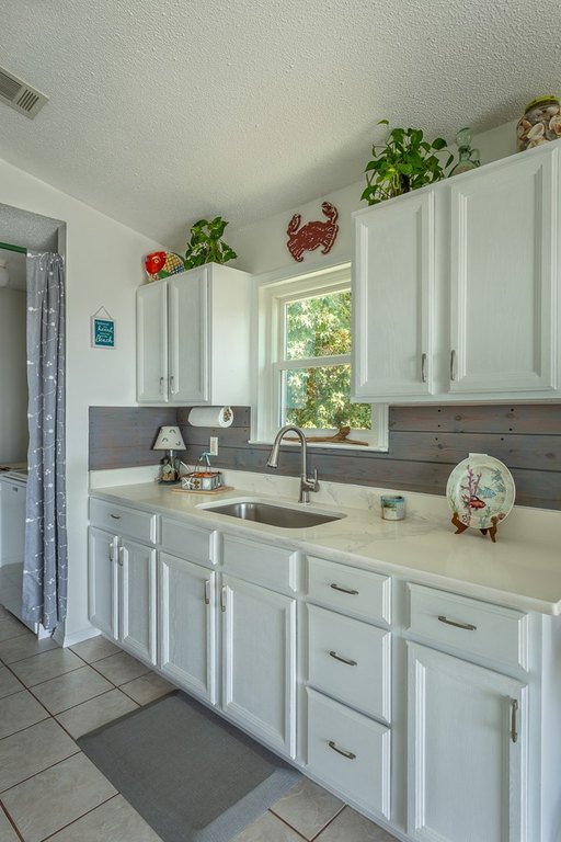 Carrabelle, Florida, 32322, United States, 3 Bedrooms Bedrooms, ,2 BathroomsBathrooms,Residential,Forsale,1884821