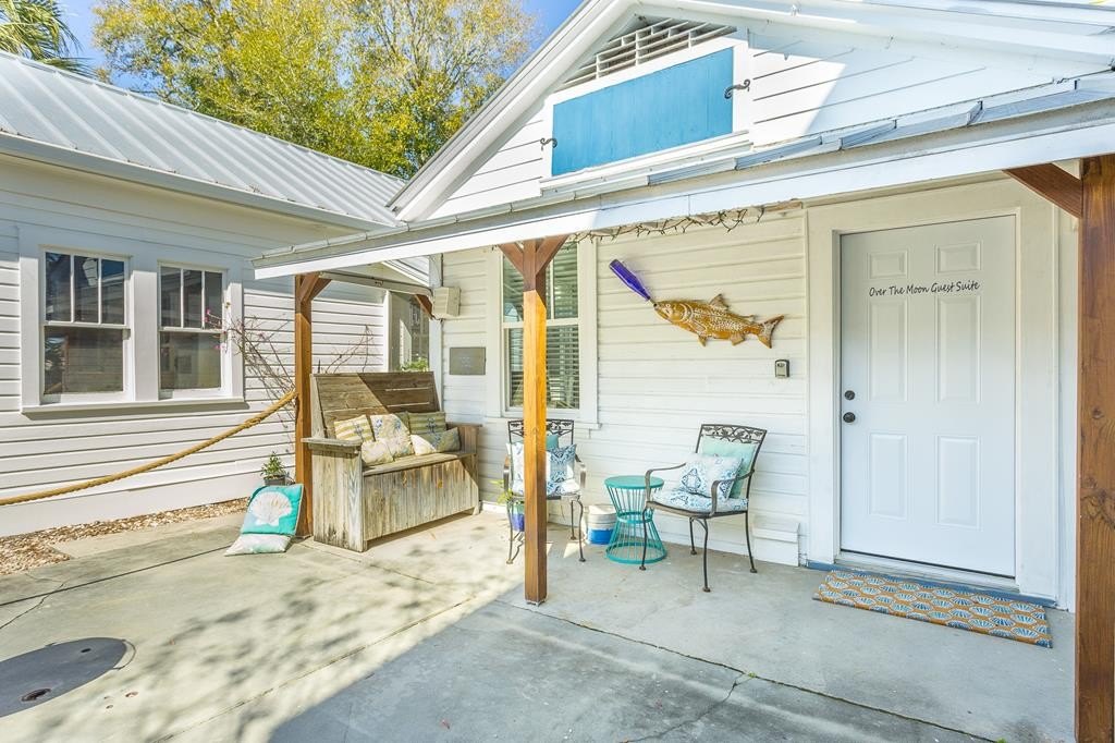 Apalachicola, Florida, 32320, United States, 5 Bedrooms Bedrooms, ,4 BathroomsBathrooms,Residential,Forsale,1946750