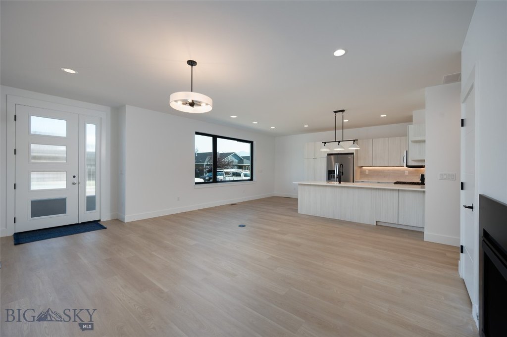 Bozeman, Montana, 59718, United States, 3 Bedrooms Bedrooms, ,2.5 BathroomsBathrooms,Residential,Forsale,1894953