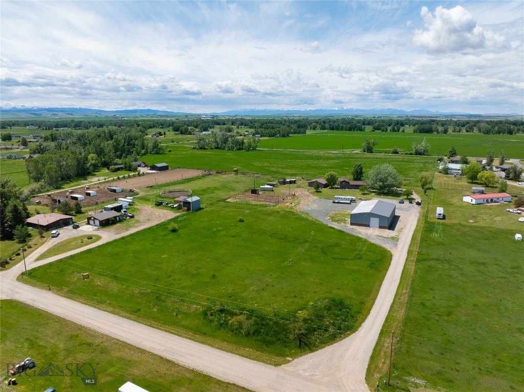 Belgrade, Montana, 59714, United States, 3 Bedrooms Bedrooms, ,3 BathroomsBathrooms,Residential,Forsale,1894950