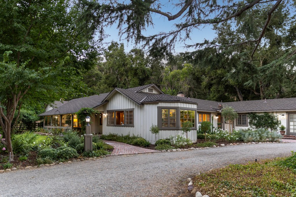 SOLVANG, California, 93463, United States, 6 Bedrooms Bedrooms, ,4.5 BathroomsBathrooms,Residential,Forsale,1934857