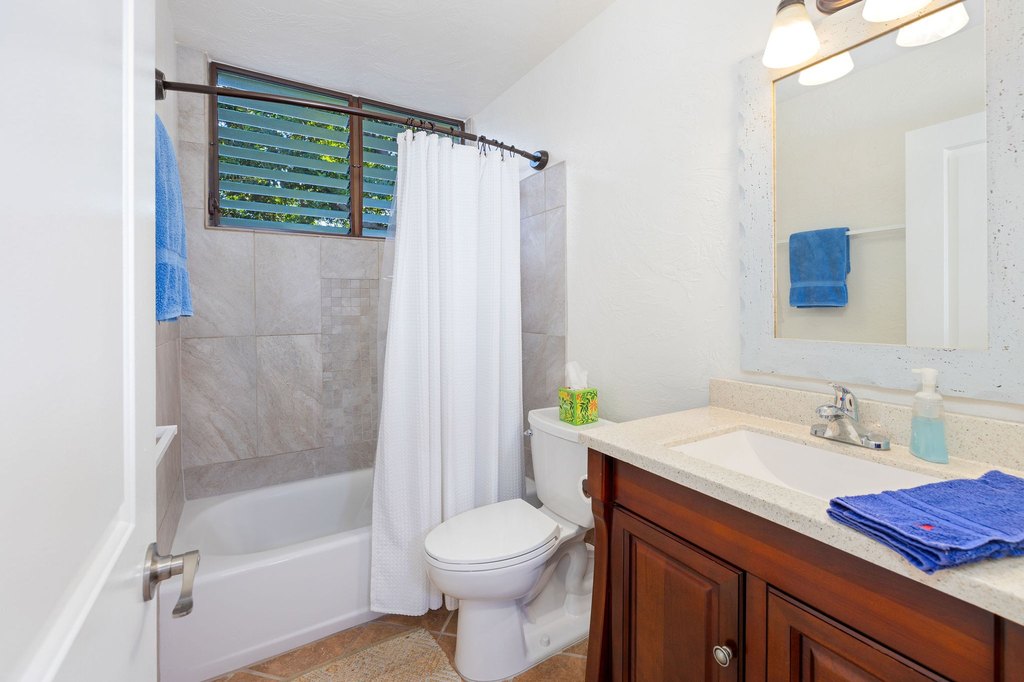 Kailua-Kona, Hawaii, 96740, United States, 2 Bedrooms Bedrooms, ,2 BathroomsBathrooms,Residential,Forsale,1929292