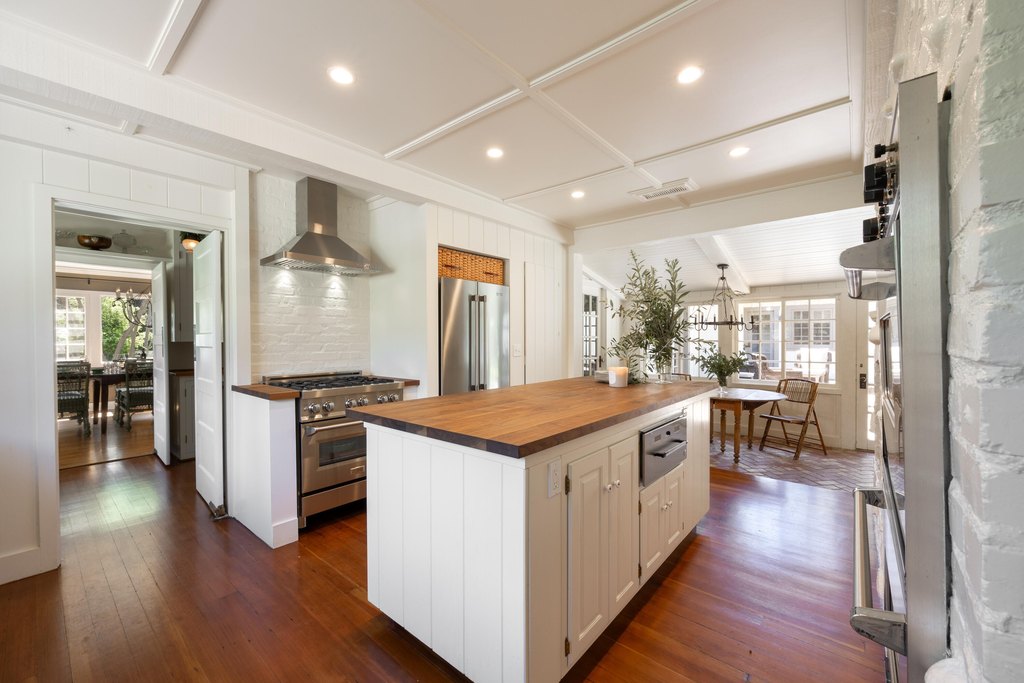 SOLVANG, California, 93463, United States, 6 Bedrooms Bedrooms, ,4.5 BathroomsBathrooms,Residential,Forsale,1934857