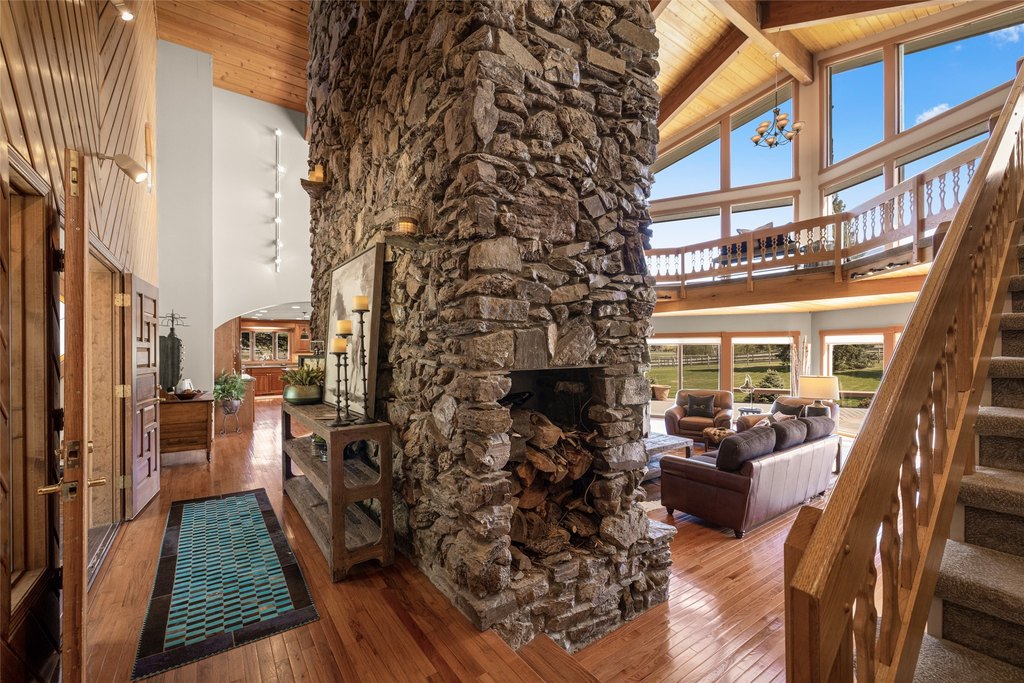 Kalispell, Montana, 59901, United States, 7 Bedrooms Bedrooms, ,4.5 BathroomsBathrooms,Residential,Forsale,1944326
