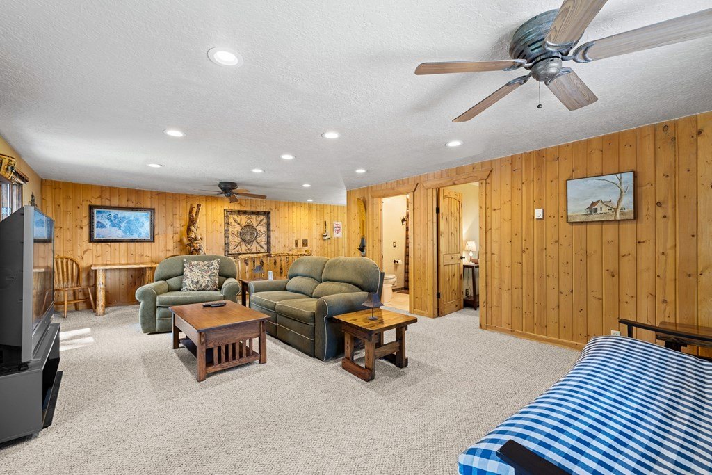 McCall, Idaho, 83638, United States, 4 Bedrooms Bedrooms, ,3 BathroomsBathrooms,Residential,Forsale,1889418
