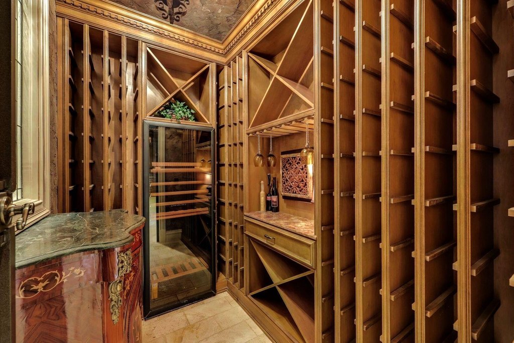 Marco Island, Florida, 34145, United States, 4 Bedrooms Bedrooms, ,4.5 BathroomsBathrooms,Residential,Forsale,2004774