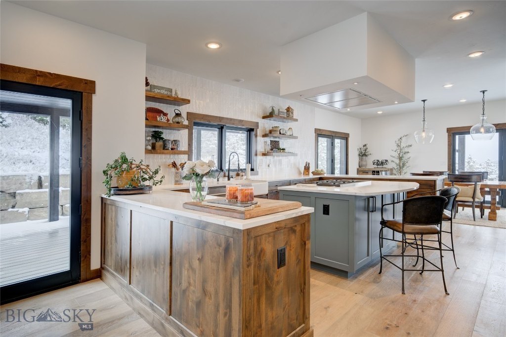 Bozeman, Montana, 59715, United States, 4 Bedrooms Bedrooms, ,4 BathroomsBathrooms,Residential,Forsale,1914998