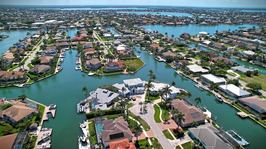 Marco Island, Florida, 34145, United States, 4 Bedrooms Bedrooms, ,3.5 BathroomsBathrooms,Residential,Forsale,1936201