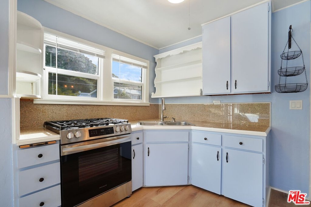 Malibu, California, 90265, United States, 7 Bedrooms Bedrooms, ,6 BathroomsBathrooms,Residential,Forsale,1904937