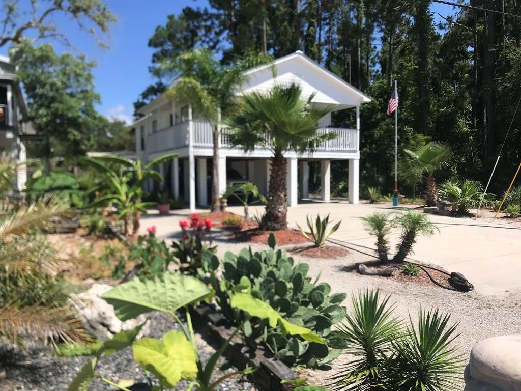 Carrabelle, Florida, 32322, United States, 3 Bedrooms Bedrooms, ,2 BathroomsBathrooms,Residential,Forsale,1884821