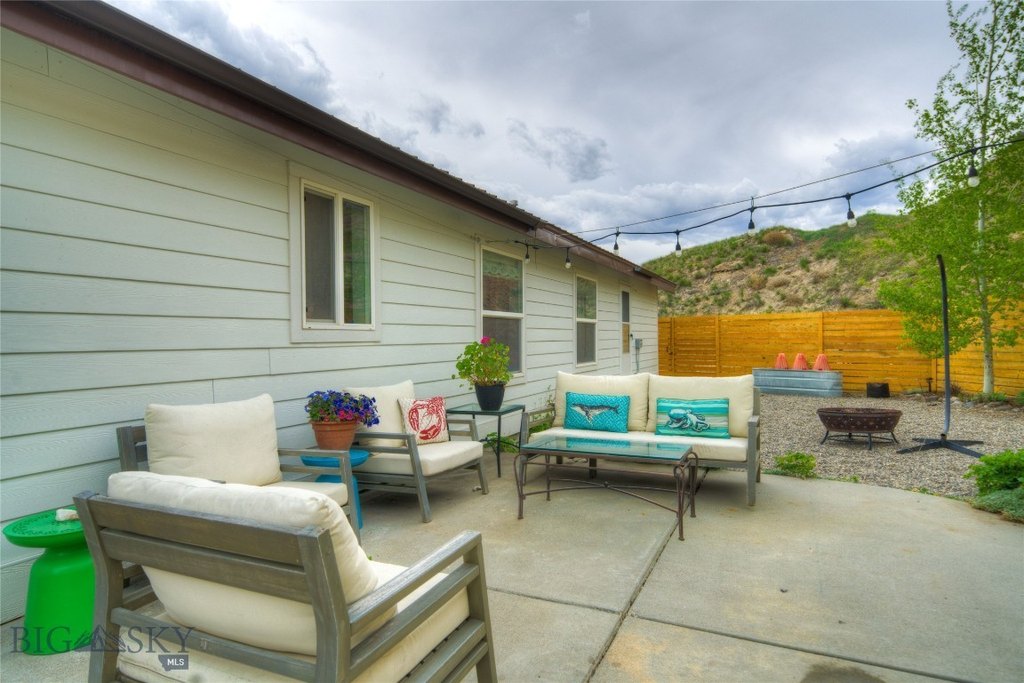 Belgrade, Montana, 59714, United States, 2 Bedrooms Bedrooms, ,1 BathroomBathrooms,Residential,Forsale,1986977