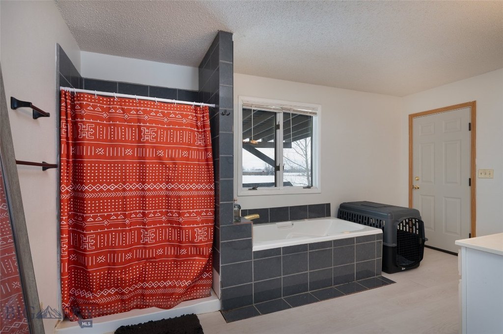 Belgrade, Montana, 59714, United States, 3 Bedrooms Bedrooms, ,3 BathroomsBathrooms,Residential,Forsale,1894950