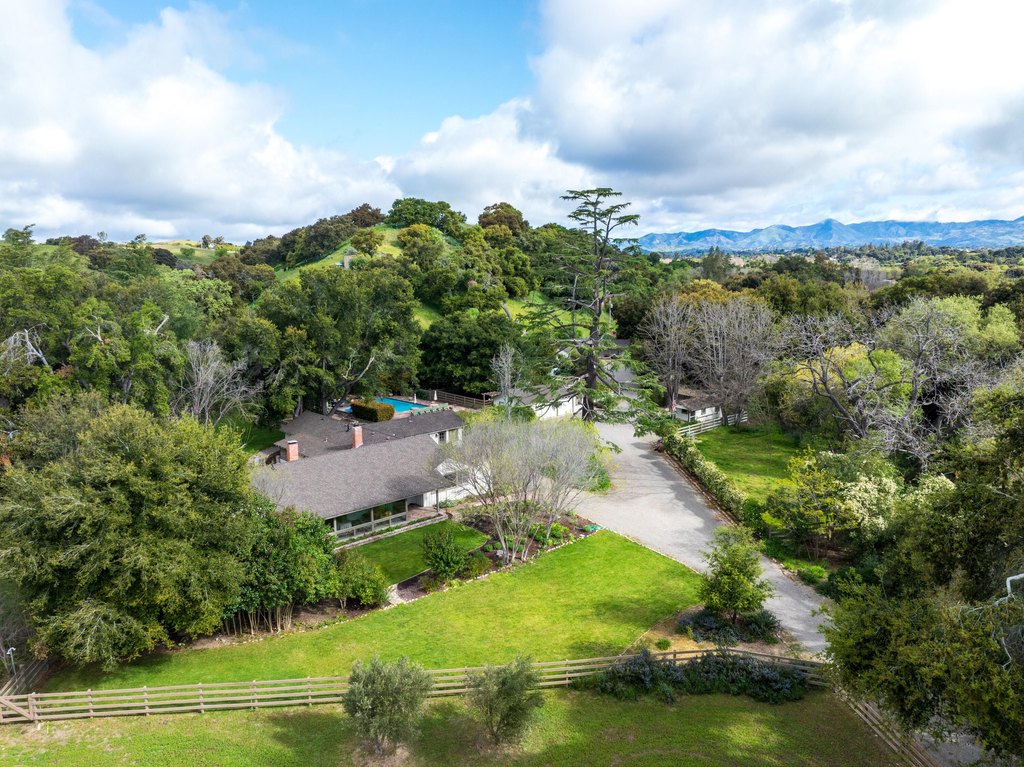 SOLVANG, California, 93463, United States, 6 Bedrooms Bedrooms, ,4.5 BathroomsBathrooms,Residential,Forsale,1934857
