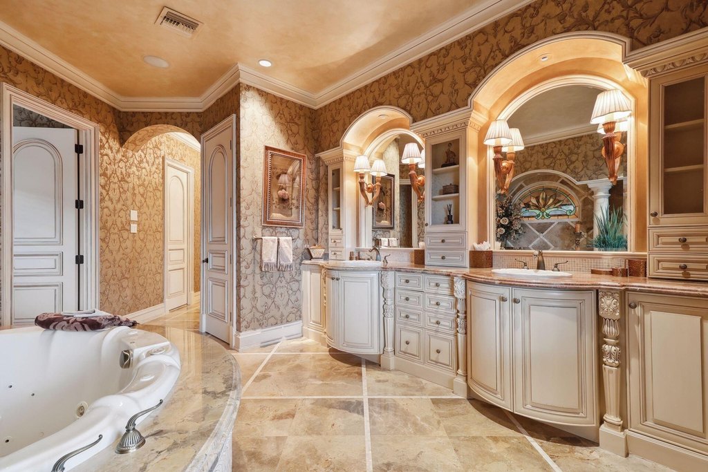 Marco Island, Florida, 34145, United States, 4 Bedrooms Bedrooms, ,4.5 BathroomsBathrooms,Residential,Forsale,2004774