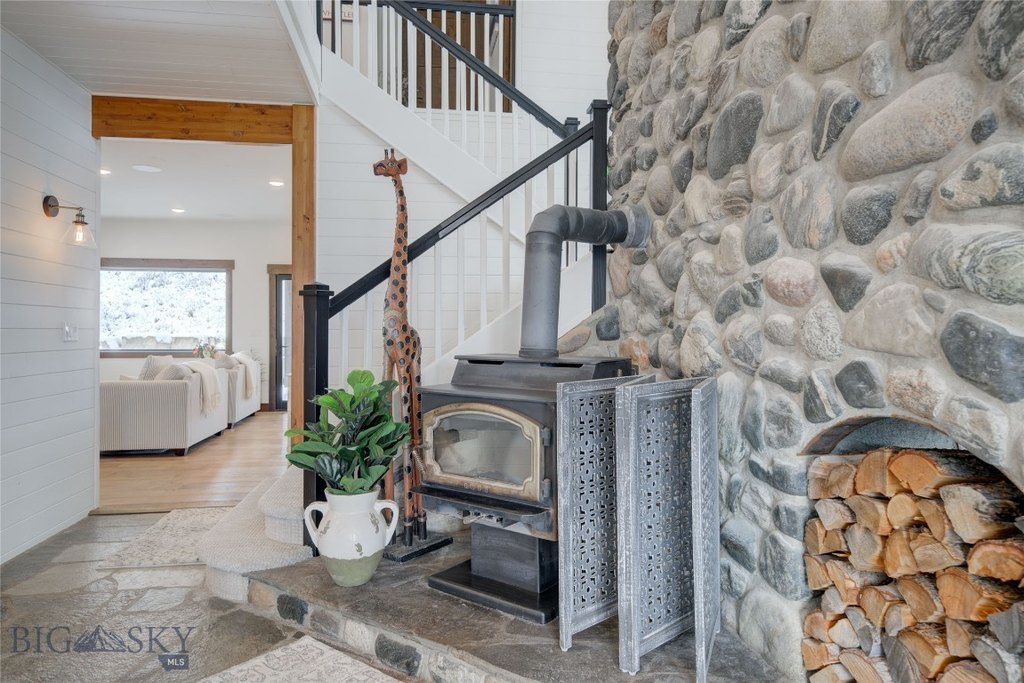 Bozeman, Montana, 59715, United States, 4 Bedrooms Bedrooms, ,4 BathroomsBathrooms,Residential,Forsale,1914998