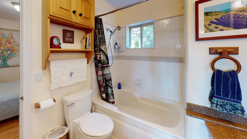 VENTURA, California, 93001, United States, 3 Bedrooms Bedrooms, ,2 BathroomsBathrooms,Residential,Forsale,1909549