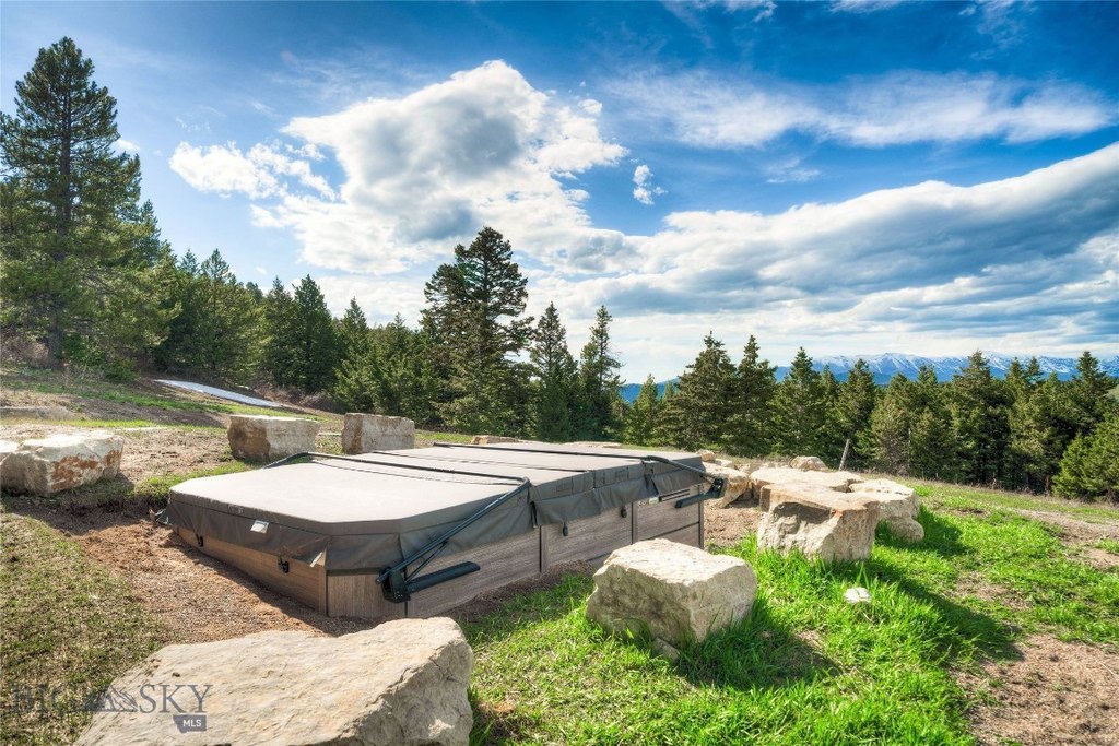Bozeman, Montana, 59715, United States, 4 Bedrooms Bedrooms, ,4 BathroomsBathrooms,Residential,Forsale,1914998