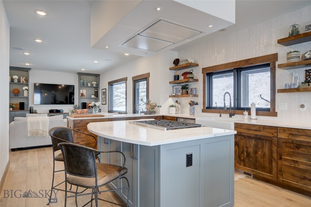 Bozeman, Montana, 59715, United States, 4 Bedrooms Bedrooms, ,4 BathroomsBathrooms,Residential,Forsale,1914998