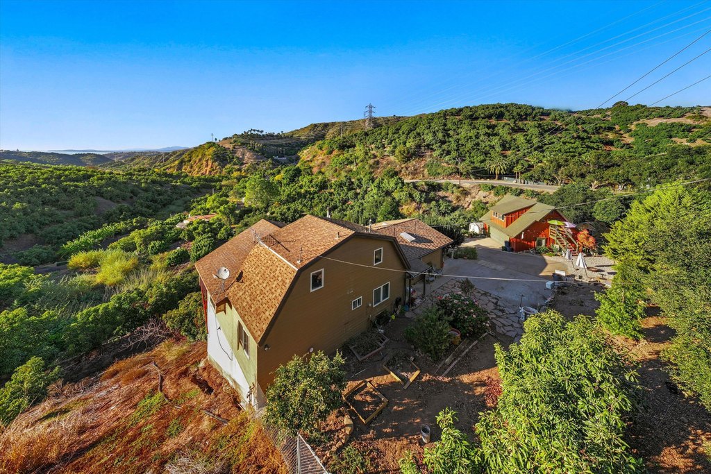 VENTURA, California, 93001, United States, 3 Bedrooms Bedrooms, ,2 BathroomsBathrooms,Residential,Forsale,1909549