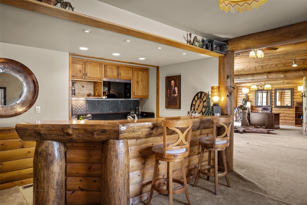 Kalispell, Montana, 59901, United States, 7 Bedrooms Bedrooms, ,4.5 BathroomsBathrooms,Residential,Forsale,1944326