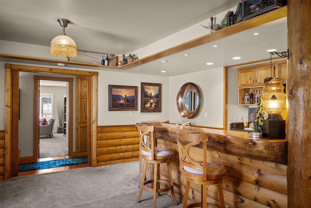 Kalispell, Montana, 59901, United States, 7 Bedrooms Bedrooms, ,4.5 BathroomsBathrooms,Residential,Forsale,1944326
