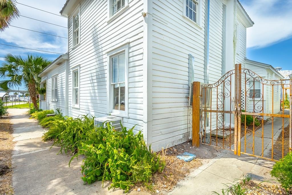 Apalachicola, Florida, 32320, United States, 5 Bedrooms Bedrooms, ,4 BathroomsBathrooms,Commercial,Forsale,1946752