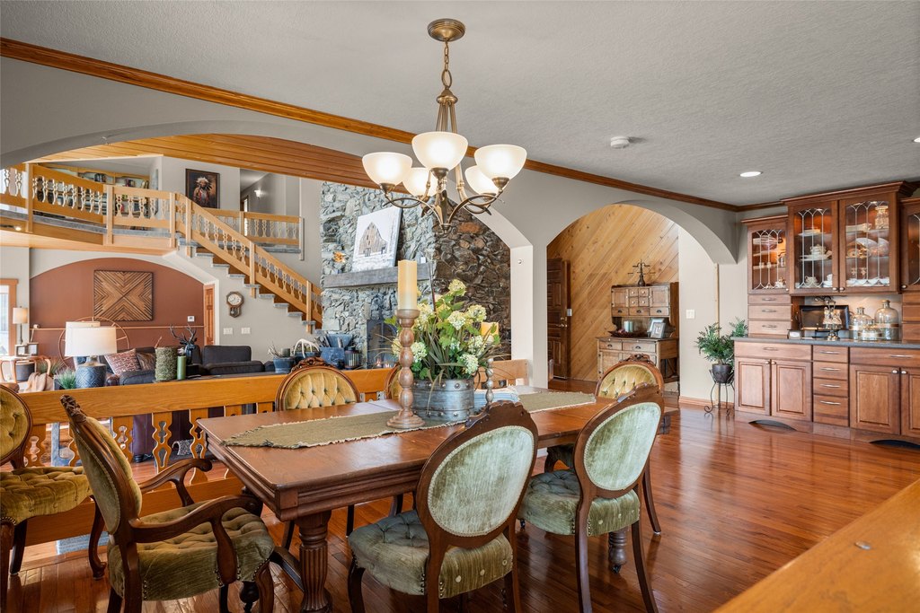 Kalispell, Montana, 59901, United States, 7 Bedrooms Bedrooms, ,4.5 BathroomsBathrooms,Residential,Forsale,1944326