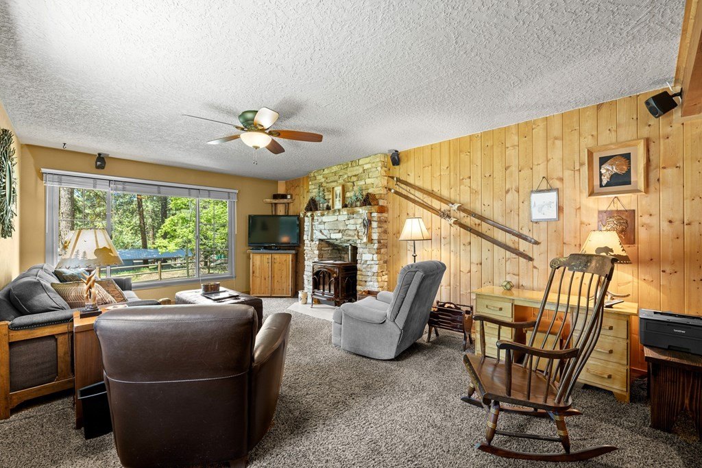 McCall, Idaho, 83638, United States, 4 Bedrooms Bedrooms, ,3 BathroomsBathrooms,Residential,Forsale,1889418